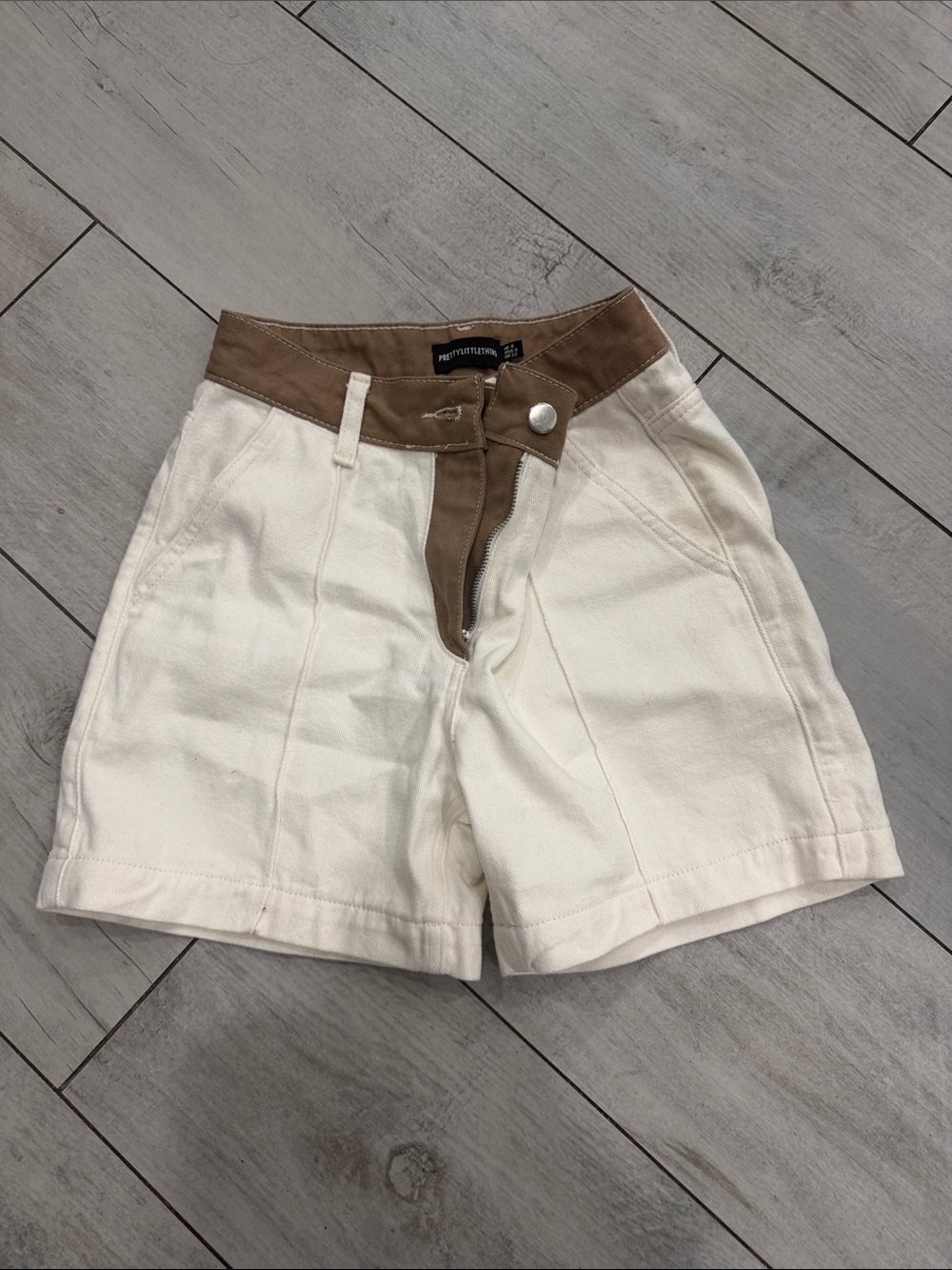 Petite Studio White Shorts with Tan Waistband